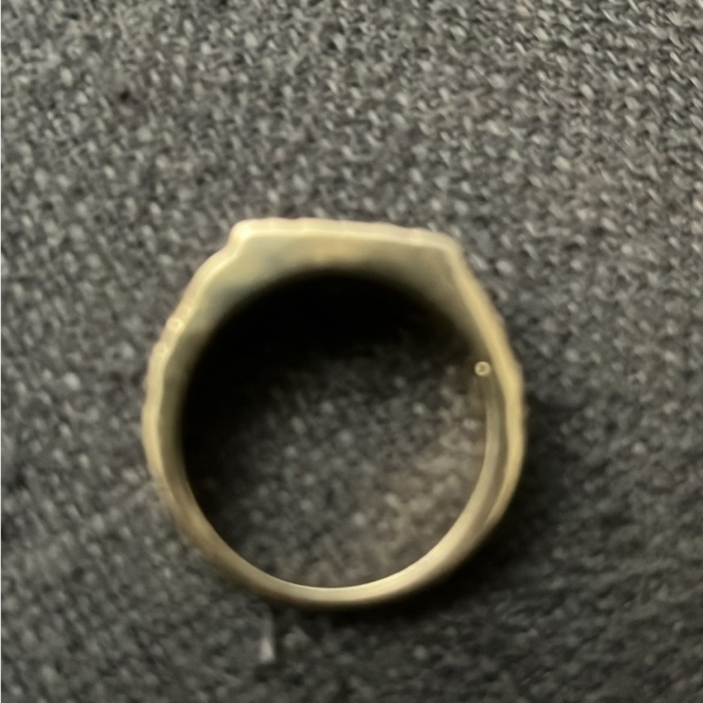 Elegant Gold Men's Ring